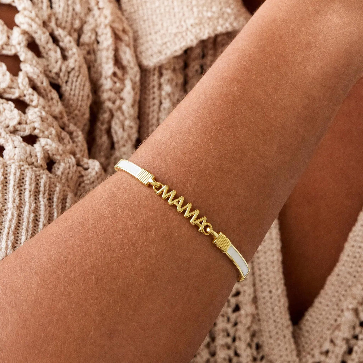 meaningful mama bangle for moms